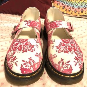 Dr. Martens Mary Jane’s size 8